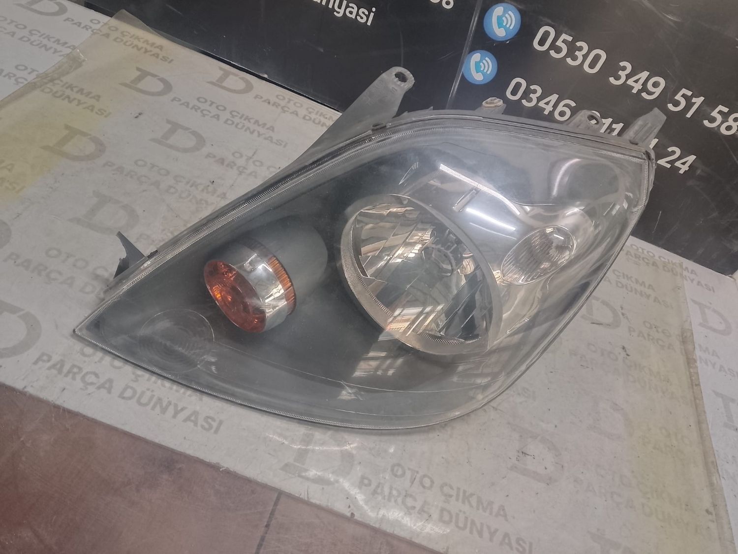 FORD F�ESTA SOL �N FAR 04-09